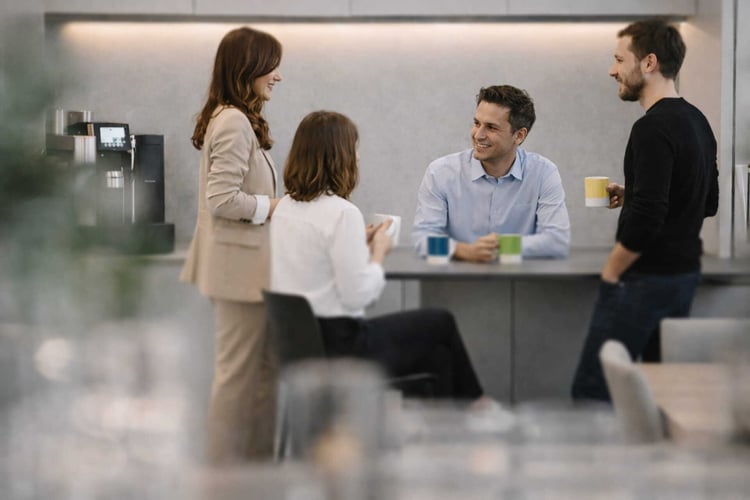 Kaffeepause mit den Kollegen